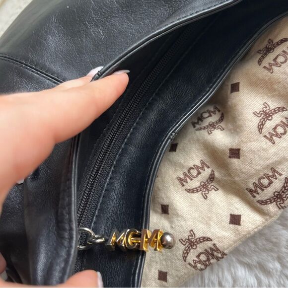 MCM Black Leather Vintage Y2K Hobo Shoulder Bag Charm - Picture 14 of 15